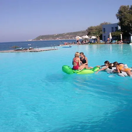 Miramare Park 4*